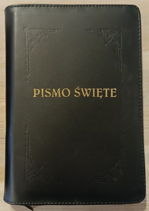 Biblia Warszawska średnia